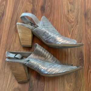 Paul Green CAYANNE PEEP TOE BOOTIE size 5